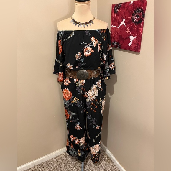 We Love Fashion off shoulder, 3/4 sleeve, wide leg jumpsuit in modern floral, M - Picture 2 of 9
